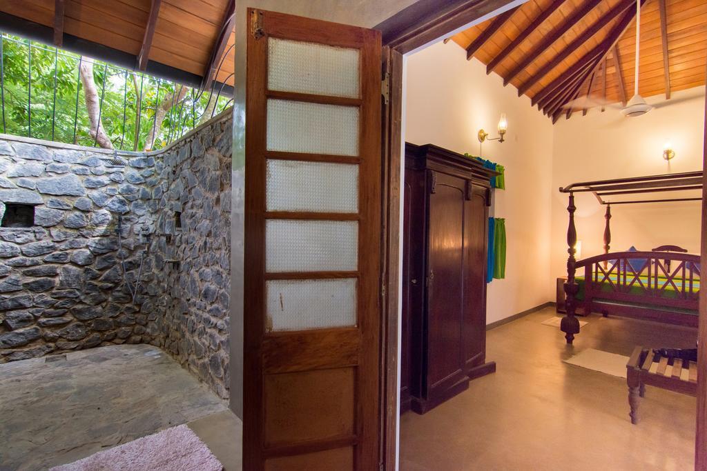 The Kandyan Manor By Bhathiya & Suzy Exterior photo